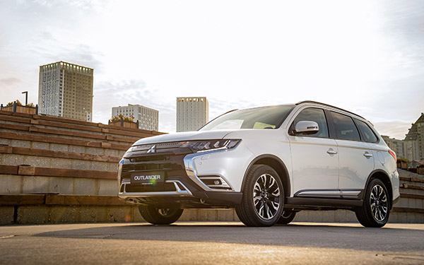 Сервисное обслуживание и ремонт автомобиля Mitsubishi Outlander фото 1