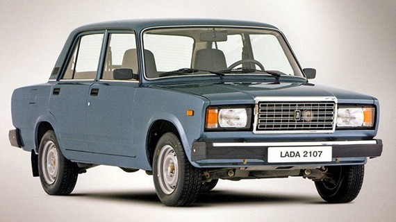 top-10-samykh-1populyarnykh-sedanov-v-rossii-9.jpg lada 2107